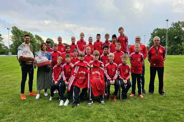 neue Trikots für die U12