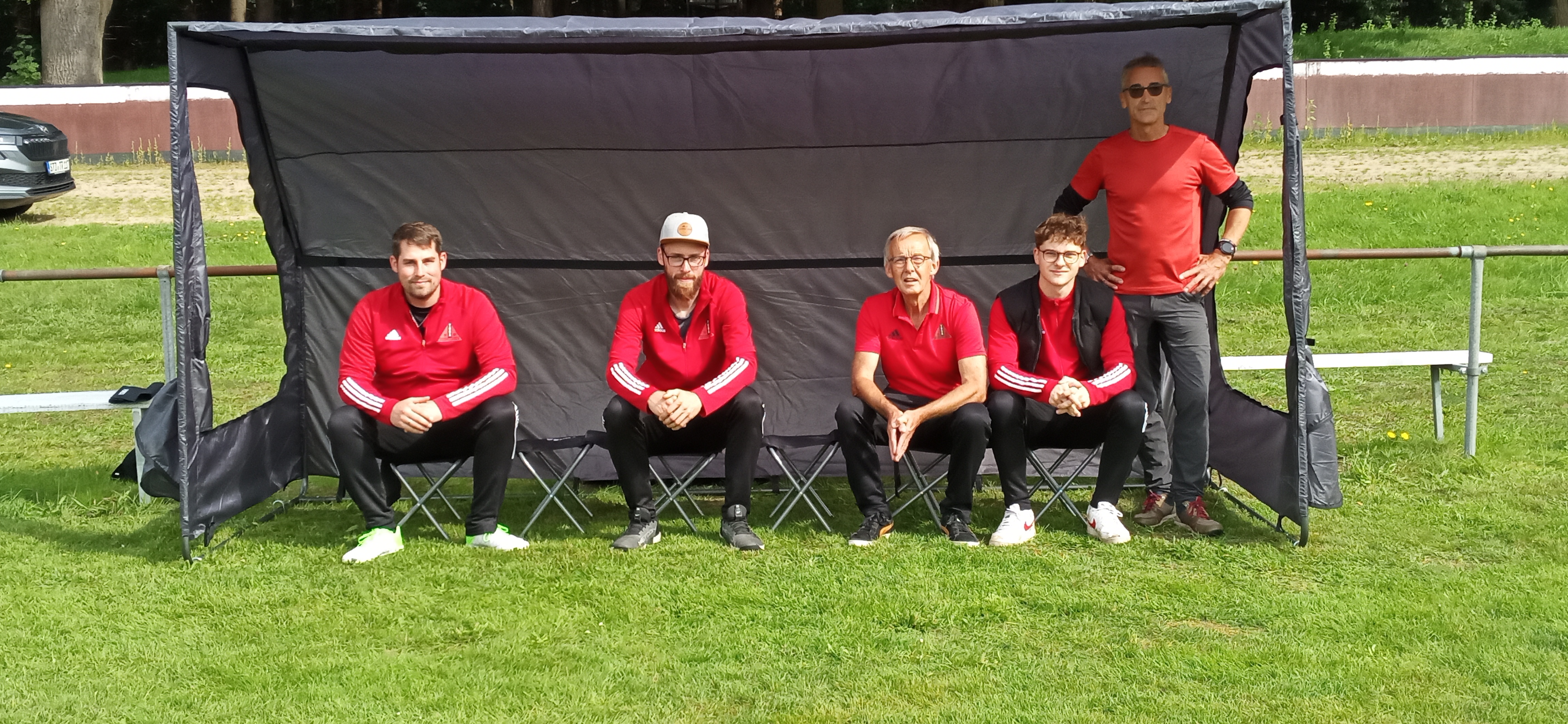 Unterstand Gruppen-Foto Nummer 2